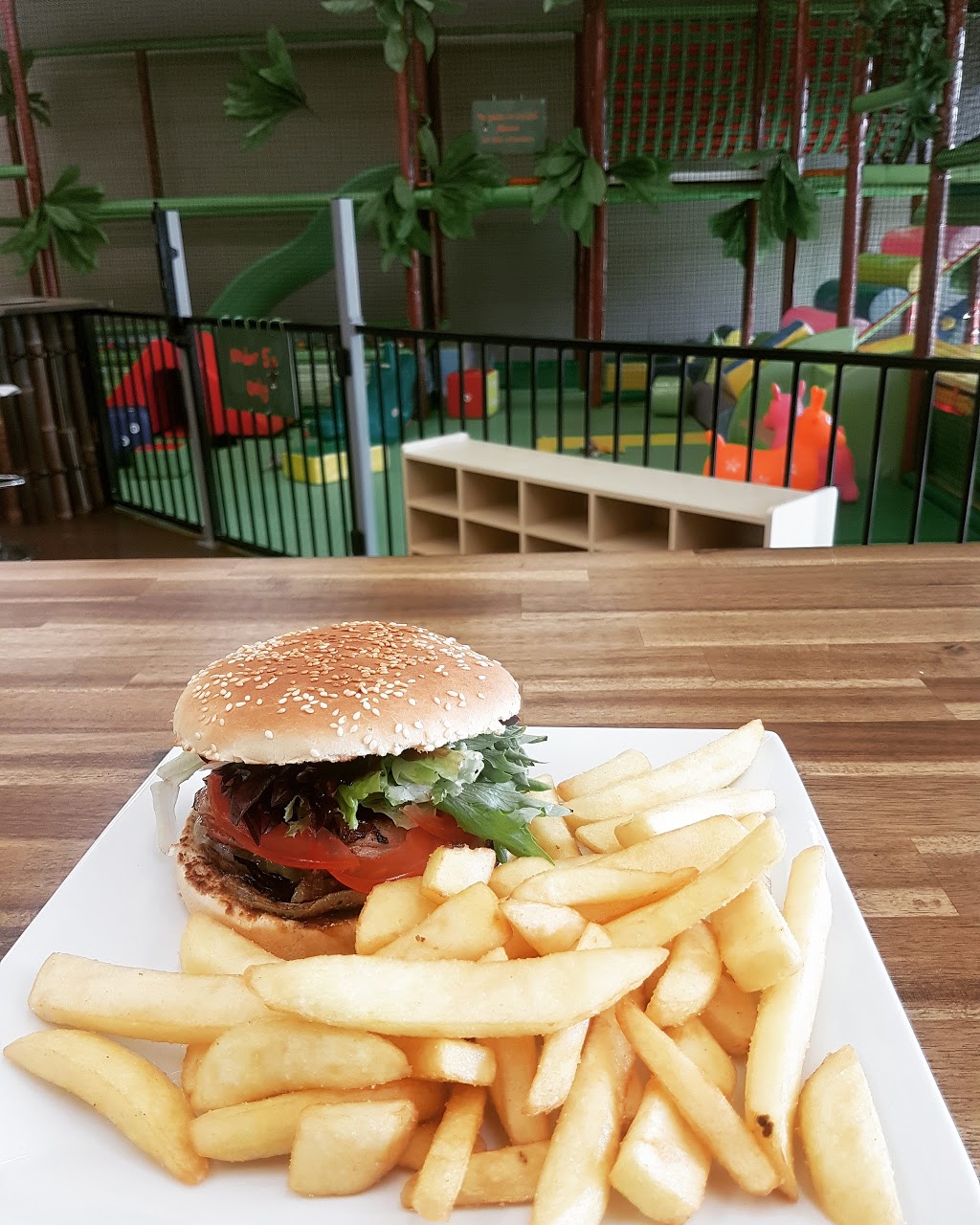 The Gympie Jungle | meal takeaway | 23 Tozer St, Gympie QLD 4570, Australia | 0754811290 OR +61 7 5481 1290