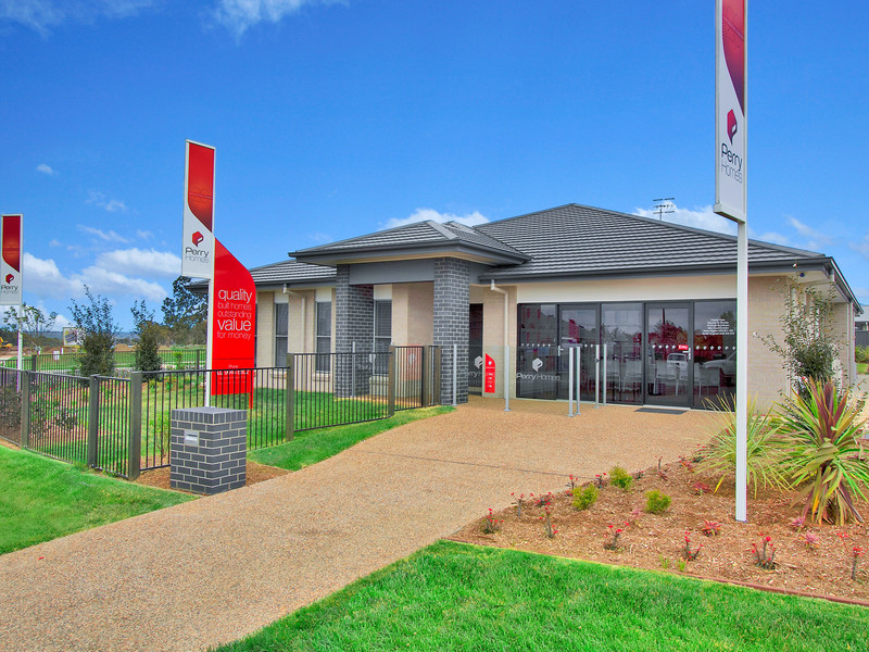 Perry Homes Display Home | 1 Armidale Ave, Armidale NSW 2350, Australia | Phone: (02) 9045 8802