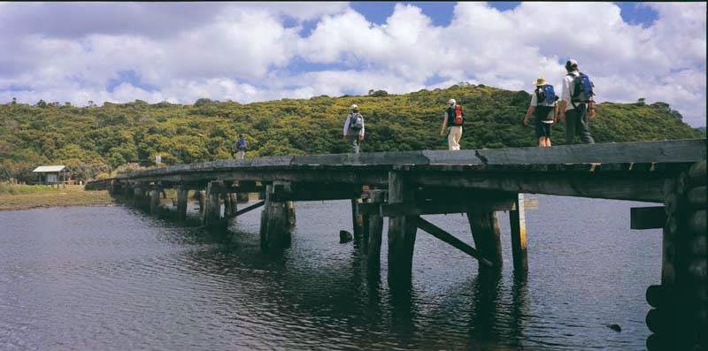 Great Ocean Walk Holidays | lodging | 2590 Great Ocean Rd, Hordern Vale VIC 3238, Australia | 0352379223 OR +61 3 5237 9223