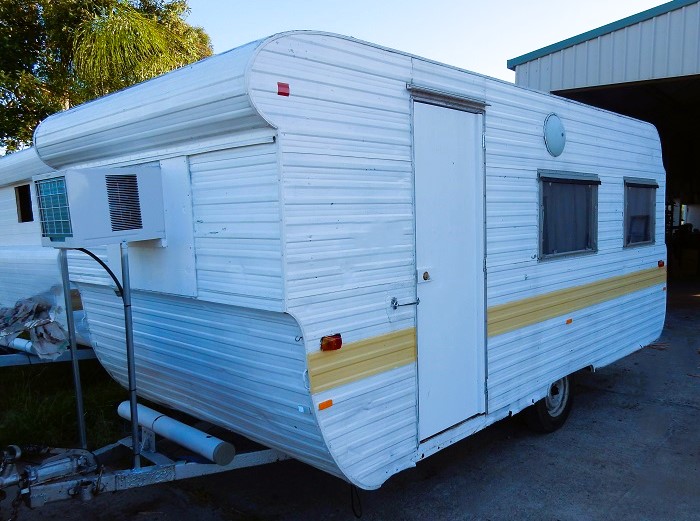 www.caravanhire-sunshinecoast.com.au | 10 Kirby Rd, Caboolture QLD 4510, Australia | Phone: 0428 543 591