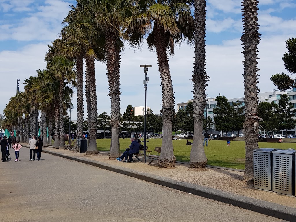 Transvaal Square | park | 1 Yarra St, Geelong VIC 3220, Australia