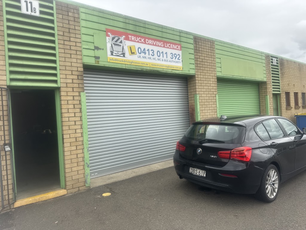 Truck Driving Licence | 11b/4 Louise Ave, Ingleburn NSW 2565, Australia | Phone: 0426 880 587