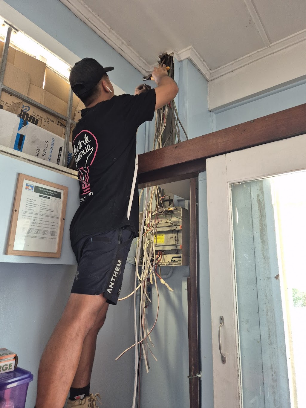 Electrik Avenue | 191 Elliott Rd, Banyo QLD 4014, Australia | Phone: (07) 3269 0789