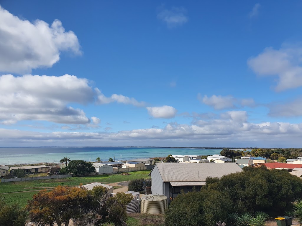 Glenayr Holiday House | 22 Bayview Rd, Point Turton SA 5575, Australia