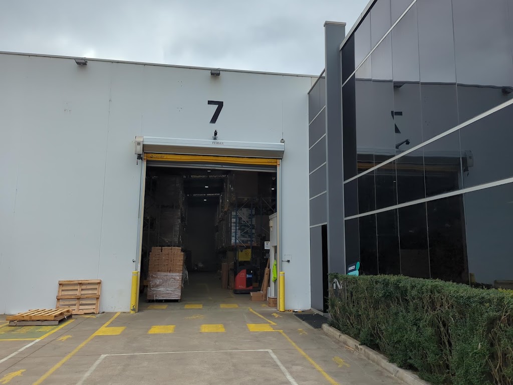 Haneco Lighting | 7 Phoenix Ct, Braeside VIC 3195, Australia | Phone: (03) 9008 6109