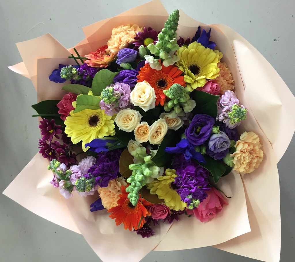 Evans Head Florist | 1/1/3 Oak St, Evans Head NSW 2473, Australia | Phone: (02) 6682 6422