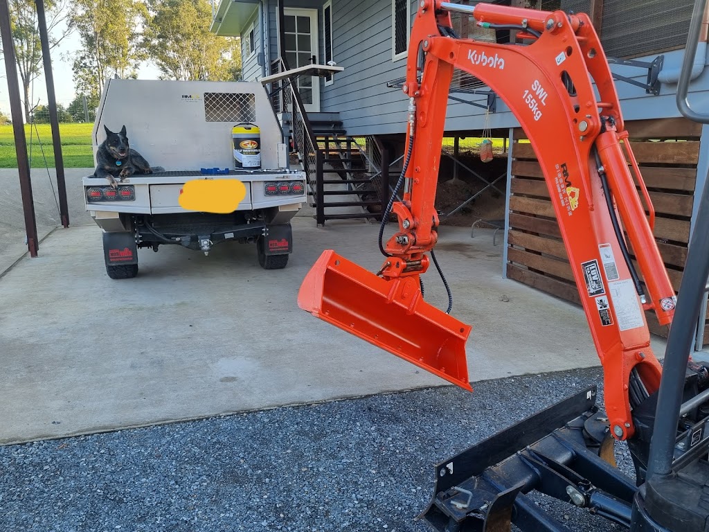 RM Digger Hire |  | 382 Eel Creek Rd, Pie Creek QLD 4570, Australia | 0459413990 OR +61 459 413 990