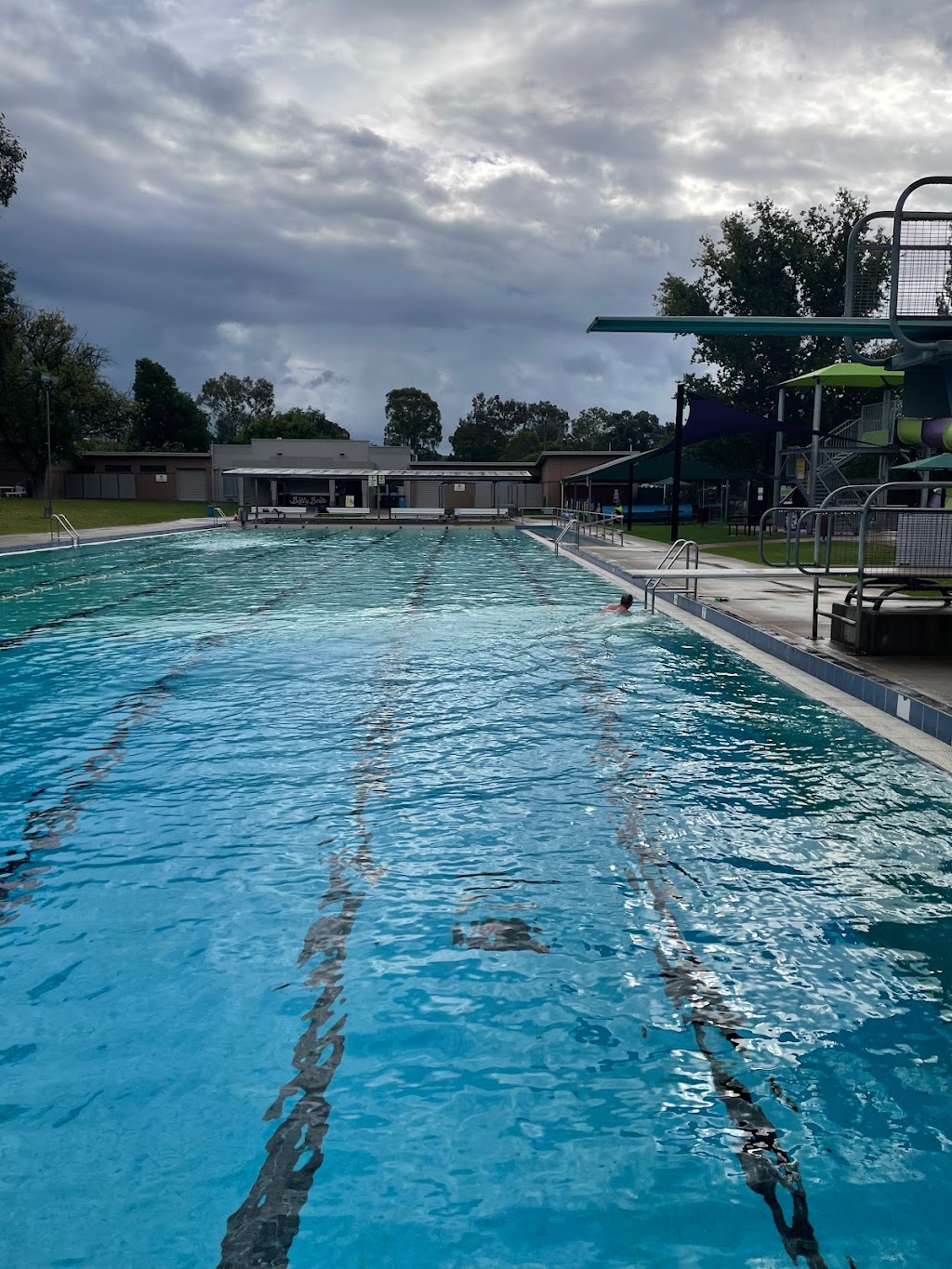 Mudgee Swimming Pool | 2 Short St, Mudgee NSW 2850, Australia | Phone: 0429 301 484