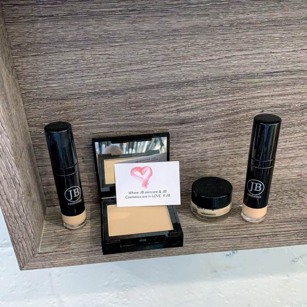 JB Cosmetics Skincare Makeup | 122 Angela Rd, Rockyview QLD 4701, Australia | Phone: 0438 792 027
