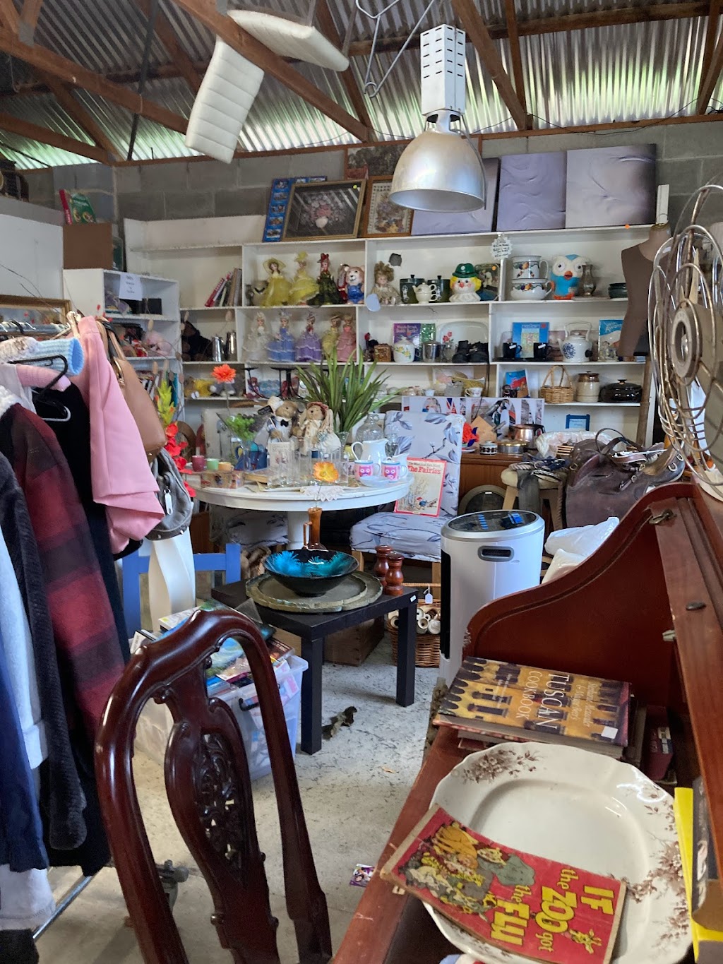 Wombat 2nds & Salvage | home goods store | 1562 Wombat Rd, Wombat NSW 2587, Australia | 0404784894 OR +61 404 784 894