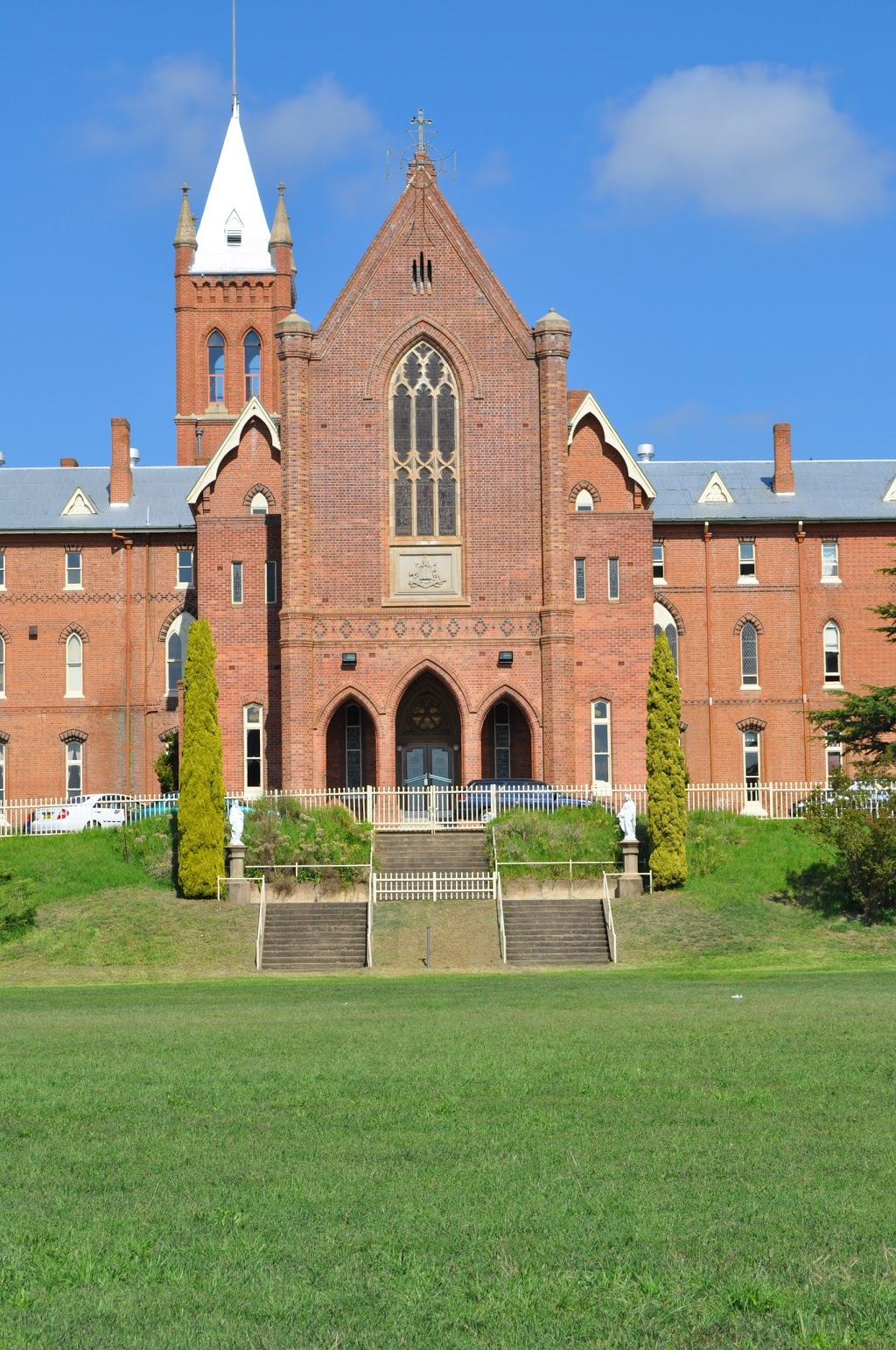 St Stanislaus College | school | 220 Bentinck St, Bathurst NSW 2795, Australia | 0263314177 OR +61 2 6331 4177