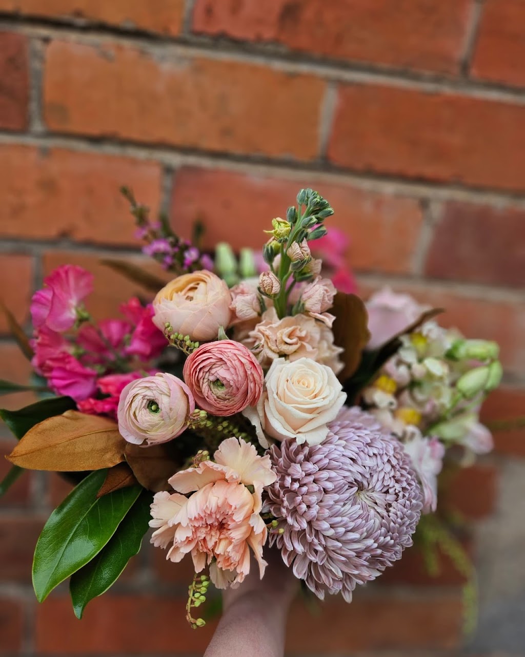 Blooms On Bridge | 170 Racecourse Rd, Benalla VIC 3672, Australia | Phone: (03) 5762 5588