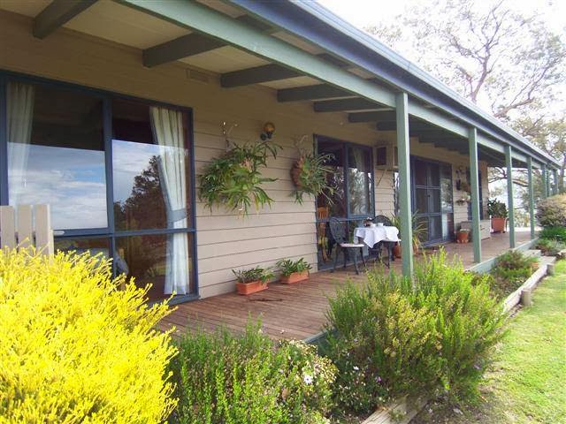 Robyns Nest Country | lodging | 35 Wappan Ct, Bonnie Doon VIC 3720, Australia | 0357791064 OR +61 3 5779 1064
