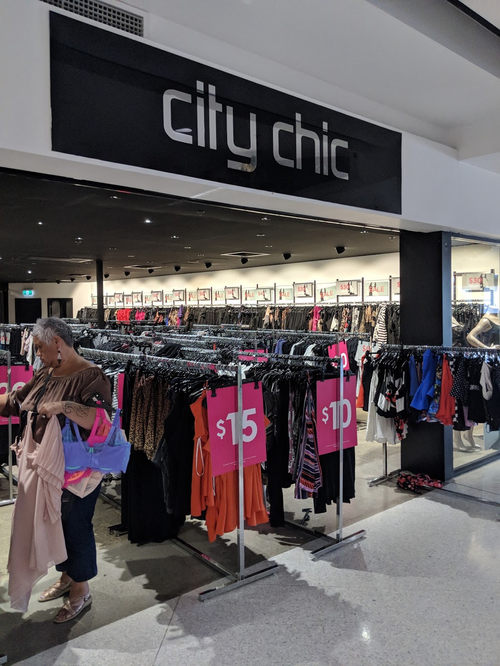 City Chic | clothing store | Minto Market Place, 11/10 Brookfield Rd, Minto NSW 2566, Australia | 0242114359 OR +61 2 4211 4359