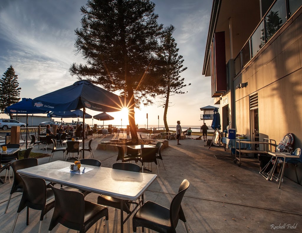 Munchas Cafe and Catering | Ground Floor Surf Club Shelly Beach, Shelly Beach Rd, Shelly Beach NSW 2261, Australia | Phone: (02) 4333 8197