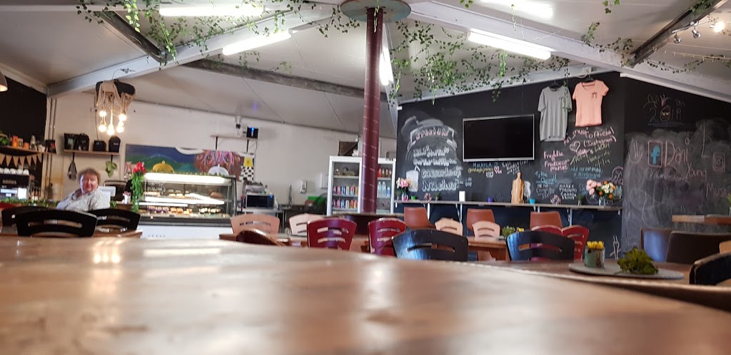 The coffee & grill hut | cafe | 442-450 Goonoo Goonoo Rd, Hillvue NSW 2340, Australia