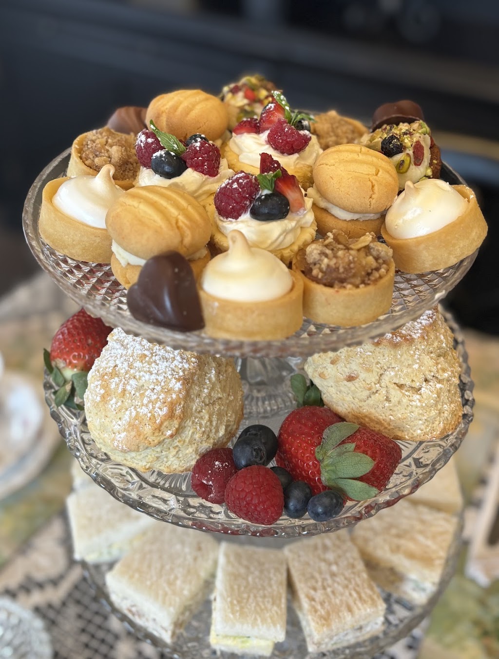 Gembrook Manor Bed & Breakfast / High Tea | 10 Gembrook-Launching Pl Rd, Gembrook VIC 3783, Australia | Phone: 0422 205 568