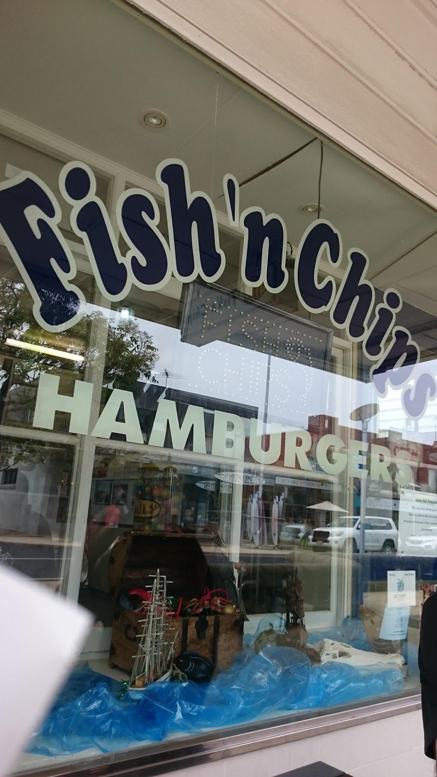 Barwon Heads Fish & Chips | restaurant | 56 Hitchcock Ave, Barwon Heads VIC 3227, Australia | 0352542214 OR +61 3 5254 2214
