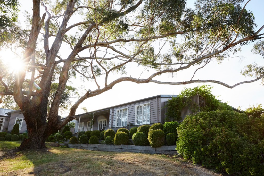 Oak Hill Woodend | lodging | 29 Waterworks Rd, Woodend VIC 3442, Australia | 0418173023 OR +61 418 173 023