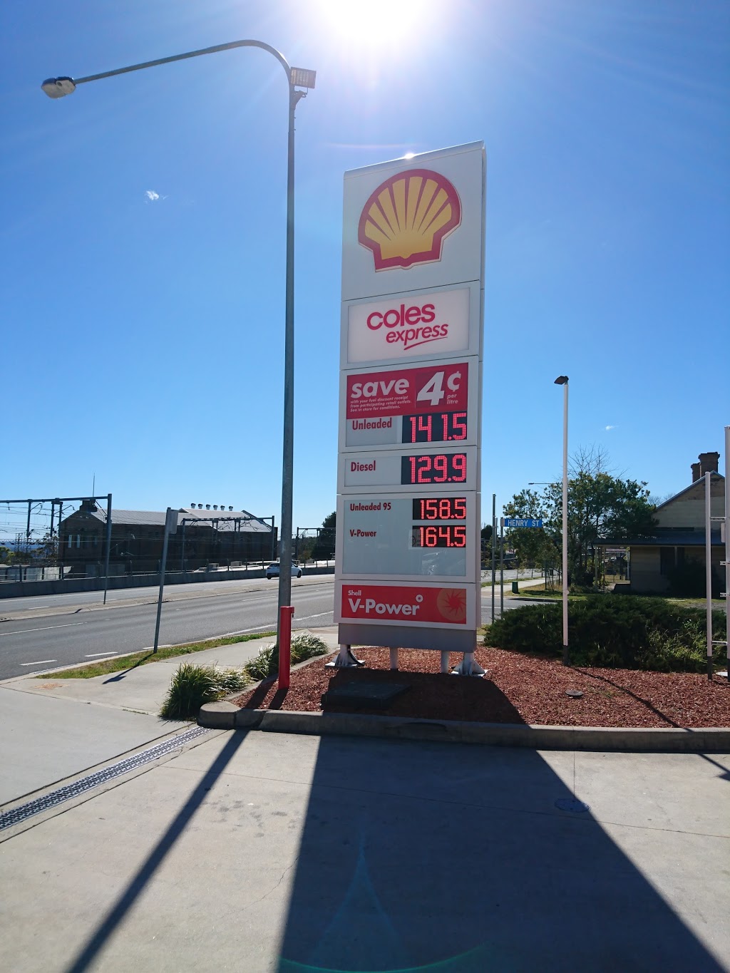 Coles Express | gas station | 311 Great Western Hwy, Lawson NSW 2783, Australia | 0247591666 OR +61 2 4759 1666