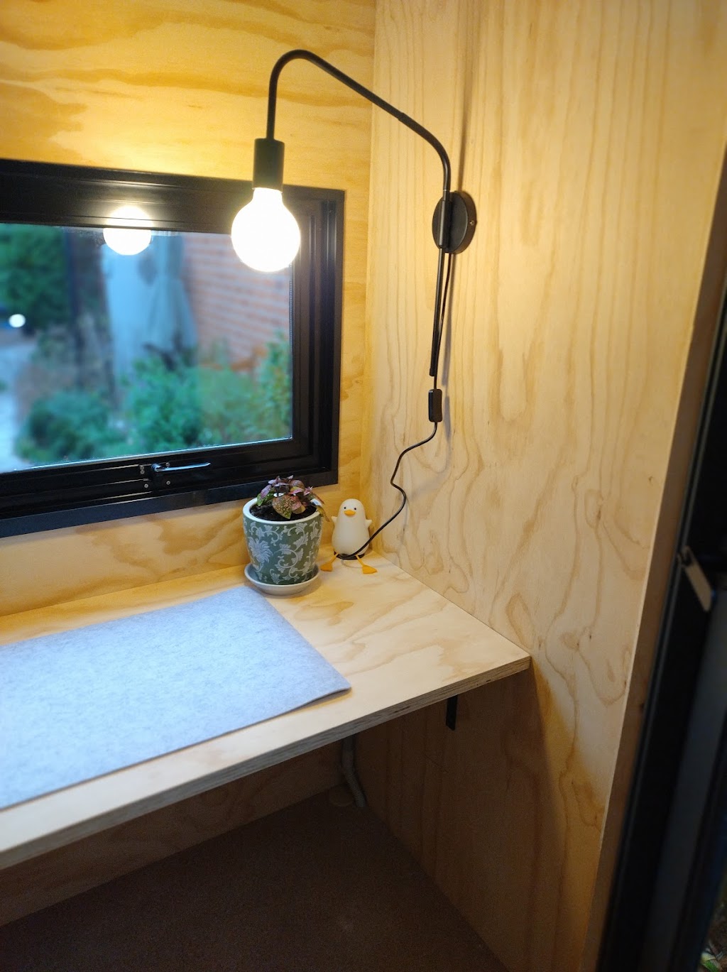 Tiny Room Co. | 6 Lower Franklin Rd, Foster VIC 3960, Australia | Phone: 0406 932 045