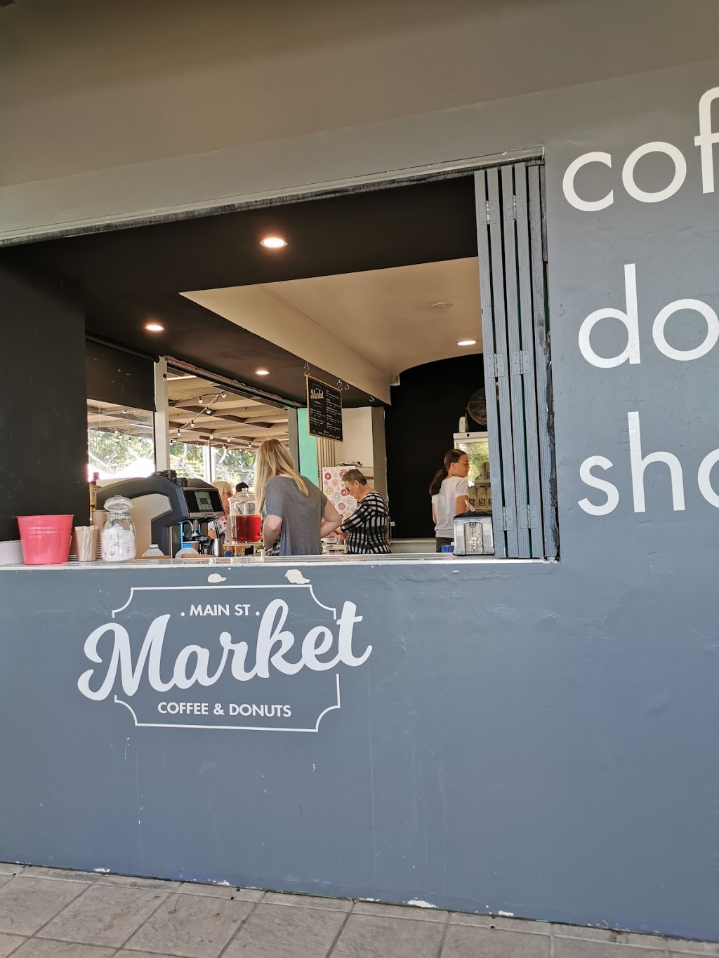Main St Market Coffee and Donuts | cafe | Stanley St Plaza, South Brisbane QLD 4101, Australia | 0420522029 OR +61 420 522 029