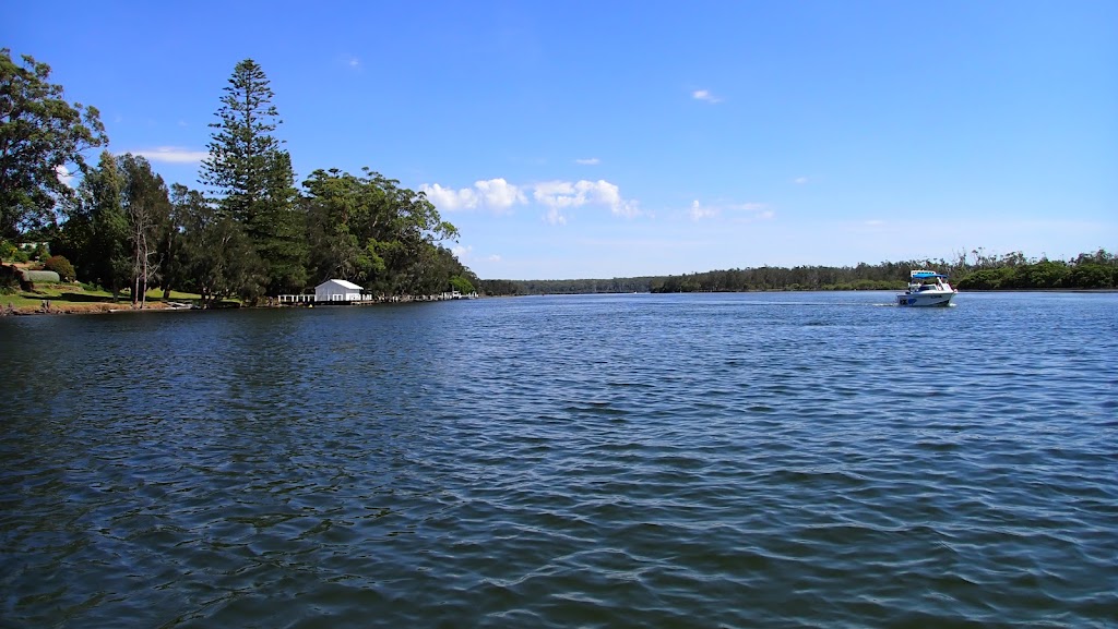 Sussex Inlet Boat Hire | 4 Flood Ave, Sussex Inlet NSW 2540, Australia | Phone: 0493 398 579