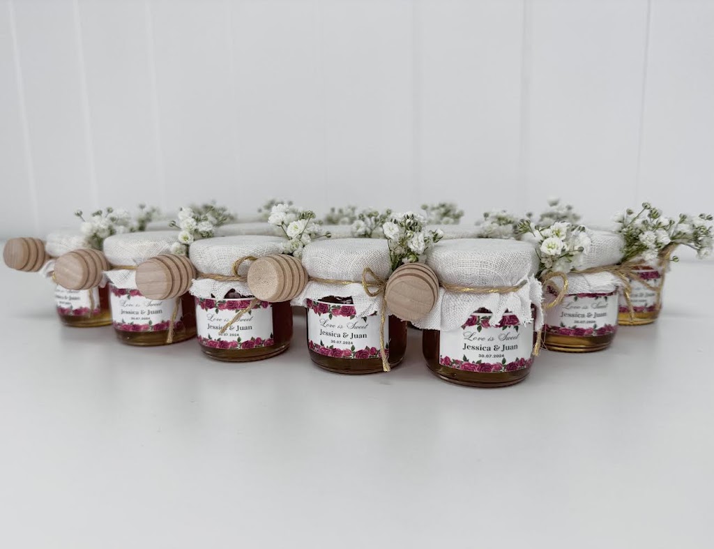 Favours by Luna | Allamanda Dr, Camira QLD 4300, Australia | Phone: 0451 171 274