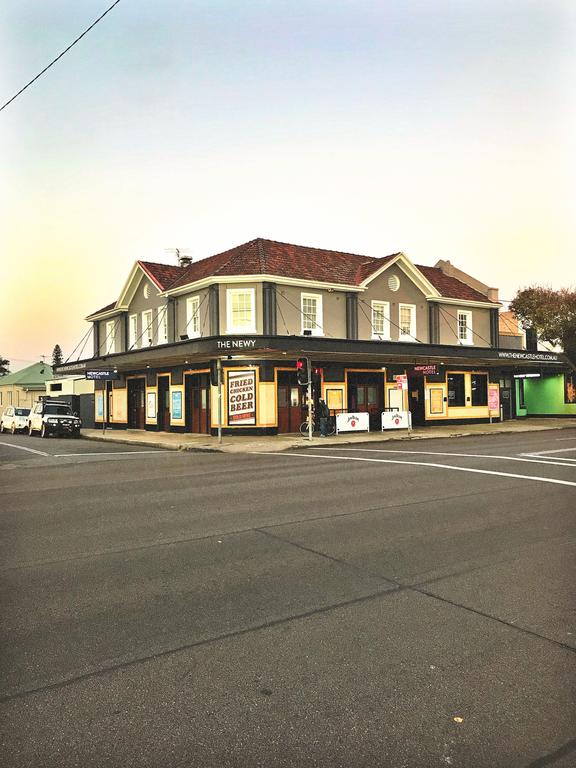 The Newcastle Hotel | 139 Maitland Rd, Islington NSW 2296, Australia | Phone: (02) 4965 4351