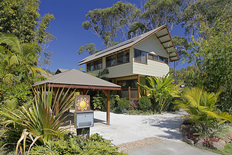 Blue Bliss | real estate agency | 56 Shirley Ln, Byron Bay NSW 2481, Australia | 0266847728 OR +61 2 6684 7728