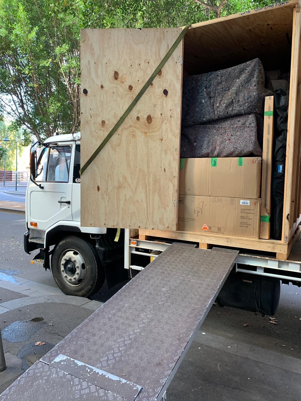 MetroBOX Mobile Storage - We Come To You! | moving company | 2/22 Kalimna Ave, Mulgrave VIC 3170, Australia | 1300078673 OR +61 1300 078 673