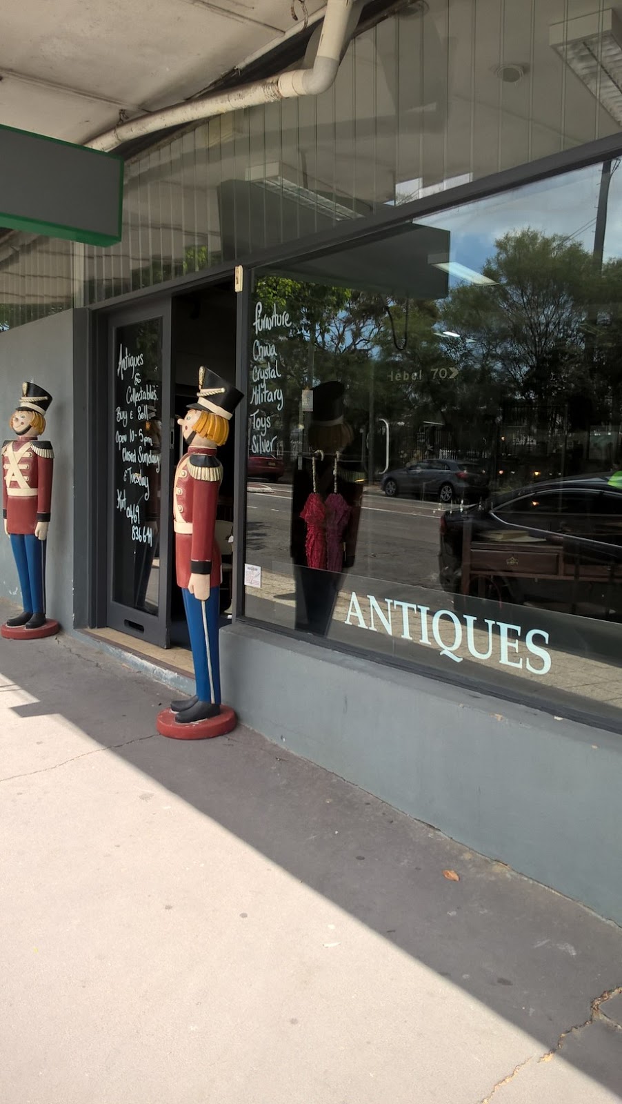 P & T Antiques and Framing | home goods store | 344 Railway Parade, Carlton NSW 2218, Australia | 0435119817 OR +61 435 119 817
