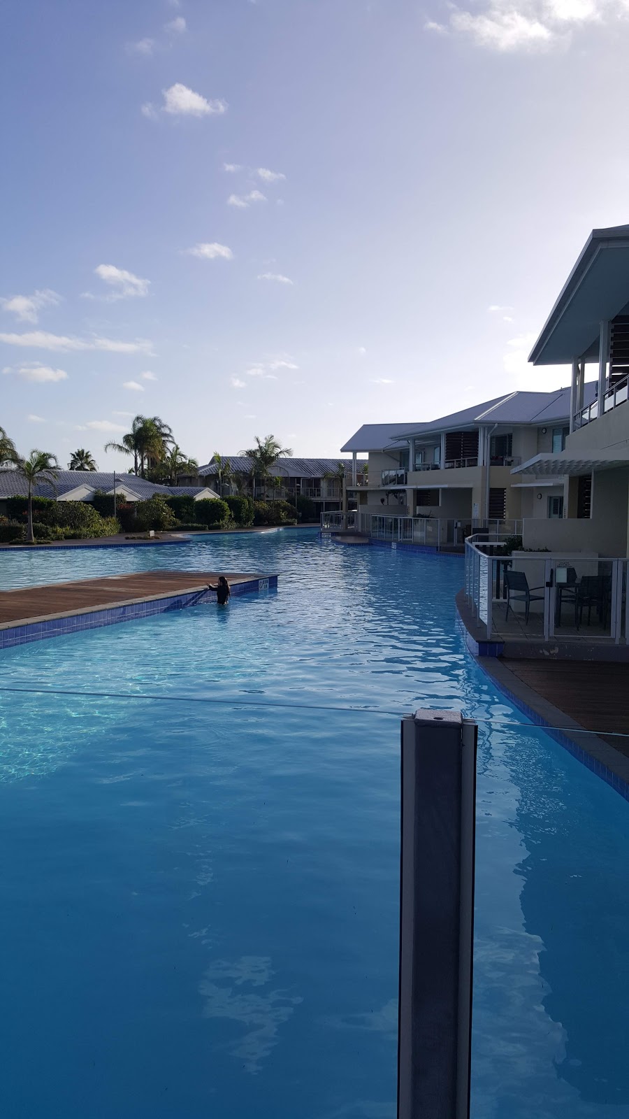 Oaks Pacific Blue Resort | 265 Sandy Point Rd, Salamander Bay NSW 2317, Australia | Phone: 1300 669 978