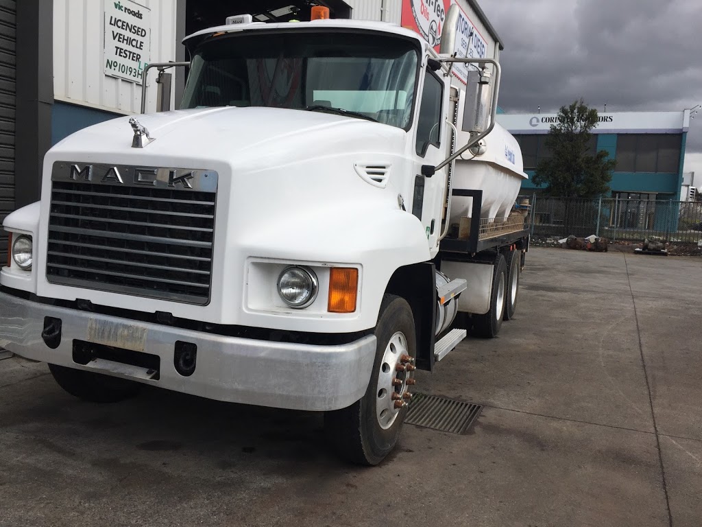 Water Truck Hire - Melbourne Civil Services | 10/18 Katherine Dr, Ravenhall VIC 3023, Australia | Phone: 0491 304 050