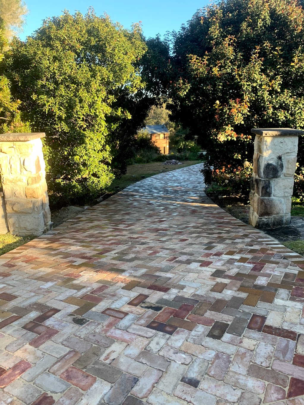 Hills Landscaping and Paving | general contractor | 13 Albert St, Mcgraths Hill NSW 2756, Australia | 0452500439 OR +61 452 500 439