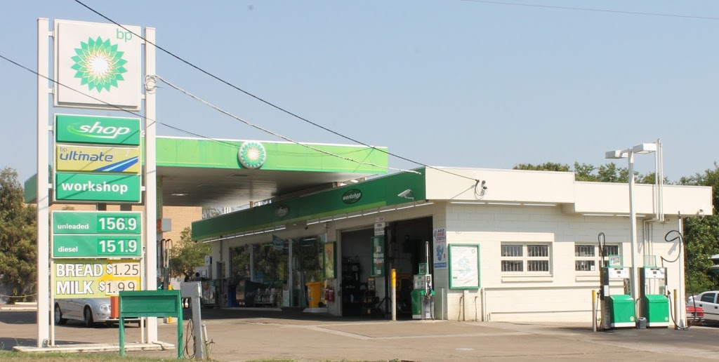 BP | gas station | 134 Blackstone Rd, Silkstone QLD 4304, Australia | 0732813992 OR +61 7 3281 3992