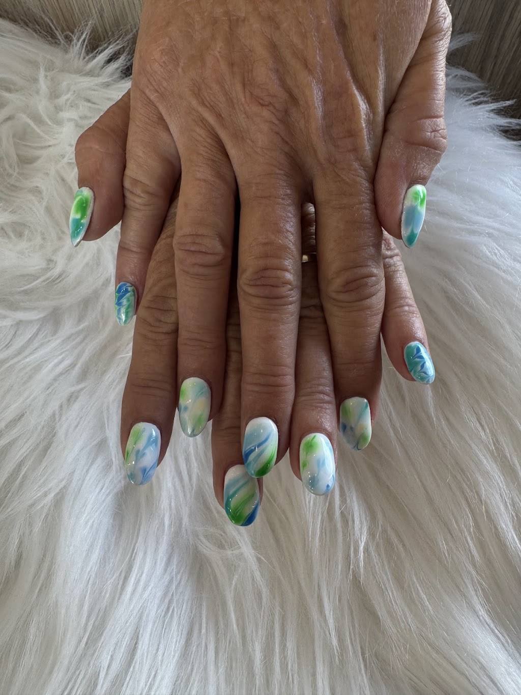 SHINE NAILS BEAUTY | Shop 1001t/10 Eimeo Rd, Rural View QLD 4740, Australia | Phone: 0432 447 591