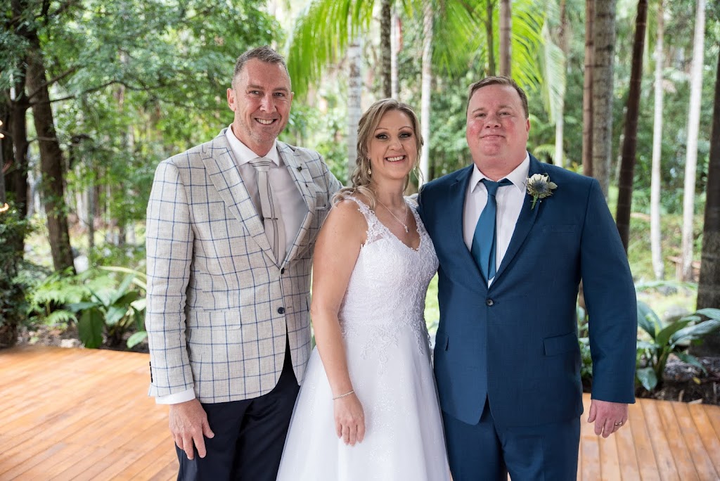 Robert Simmons Marriage Celebrant |  | 5 Carolina Cl, Elanora QLD 4221, Australia | 0414913925 OR +61 414 913 925