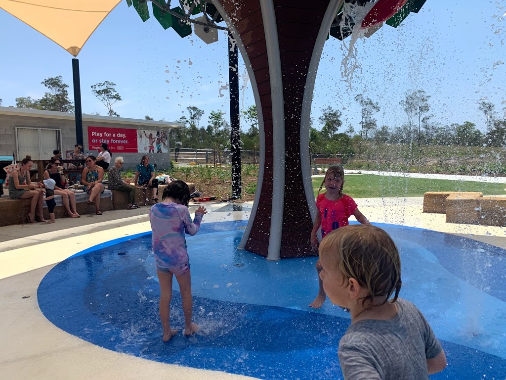 Flagstone Water Play Park | amusement park | Flagstonian Dr, Undullah QLD 4285, Australia