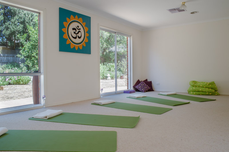 Erlinda Yoga Centre | gym | Nelson St, Ringwood VIC 3134, Australia | 0433964247 OR +61 433 964 247
