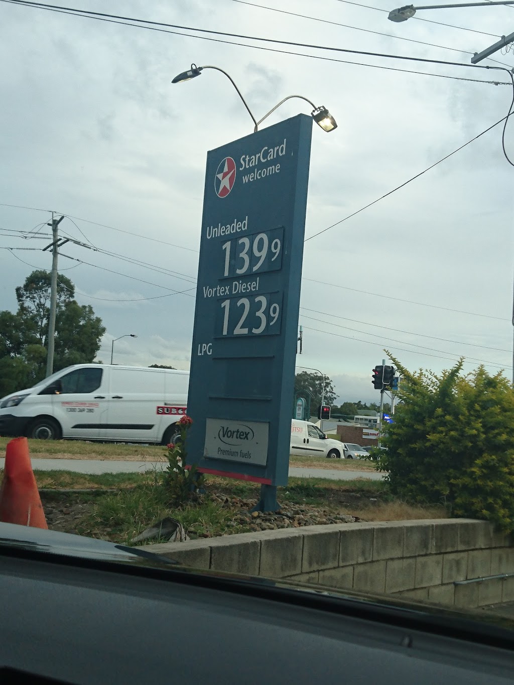 Caltex Ashmore | gas station | Olsen Ave, Cnr Southport Nerang Rd, Ashmore QLD 4214, Australia | 0755971966 OR +61 7 5597 1966