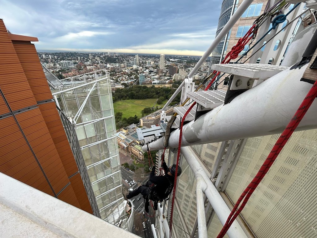 Xtreme Rope Access | 60 Ash Ave, Albion Park Rail NSW 2527, Australia | Phone: 0405 260 285