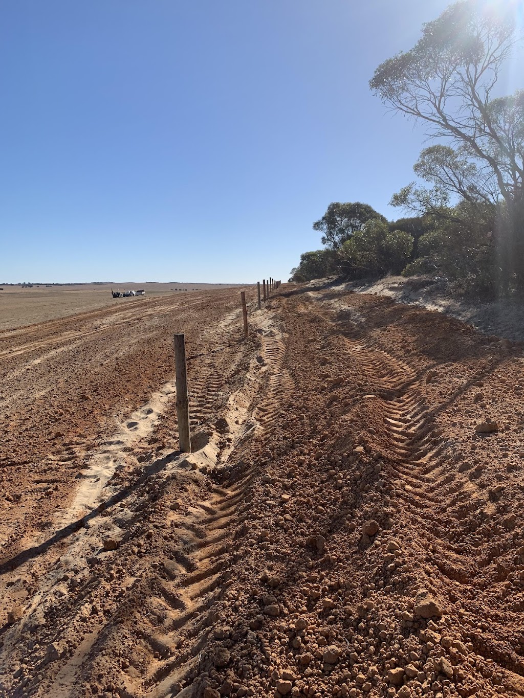 Wards Outback Fencing | 163 Blackett Rd, Tailem Bend SA 5260, Australia | Phone: 0419 196 587