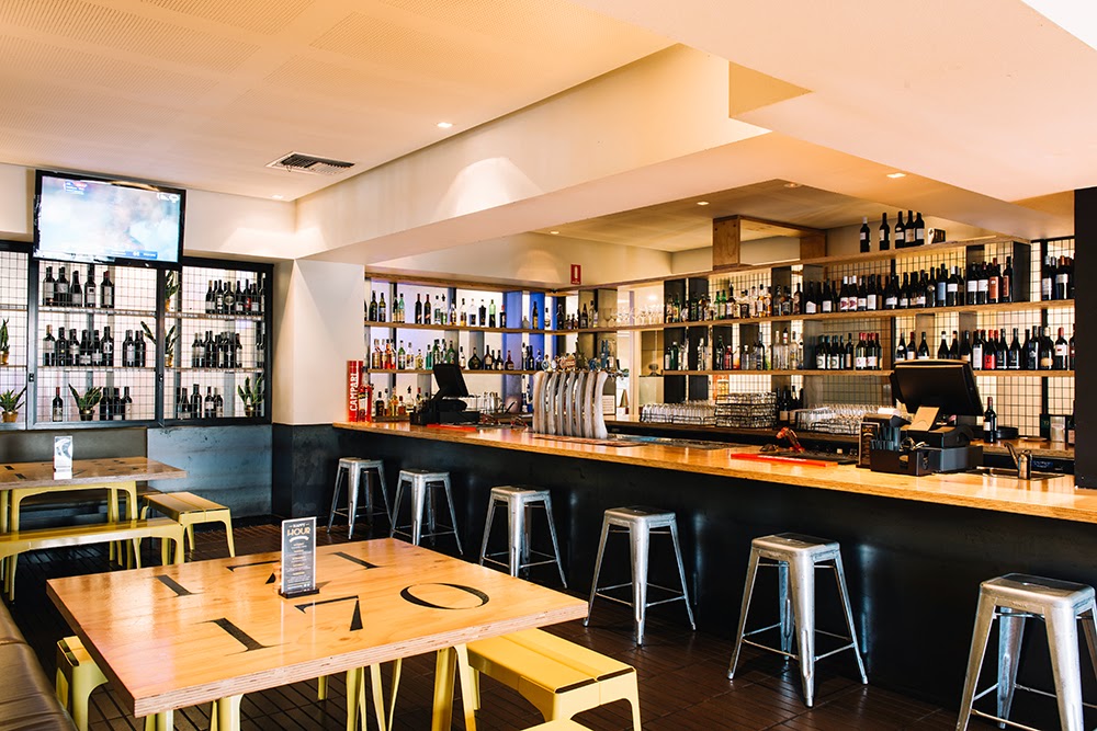 Grosvenor Hotel | 10 Brighton Rd, St Kilda East VIC 3183, Australia | Phone: (03) 9531 1542