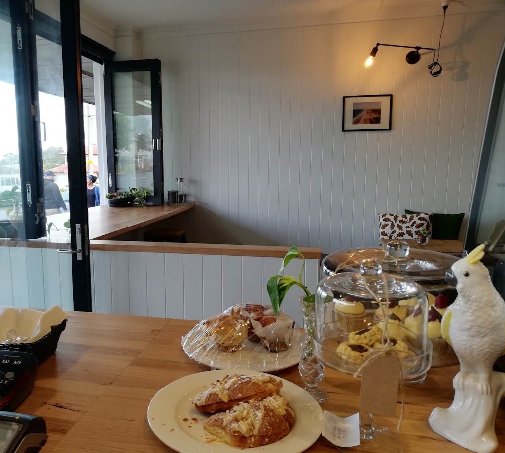 Soleil Cafe | 107 Cowlishaw St, Redhead NSW 2290, Australia | Phone: (02) 4031 8211