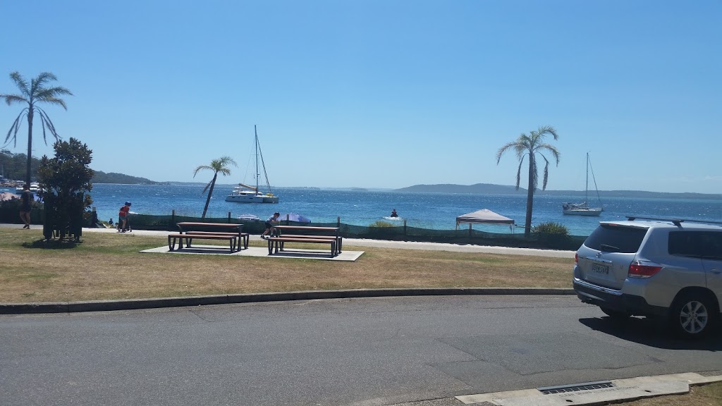 Bayview Towers Unit 1 15 Victoria Parade | lodging | Unit 1/Bayview Towers, Unit 1/15 Victoria Parade, Nelson Bay NSW 2315, Australia | 0249811577 OR +61 2 4981 1577