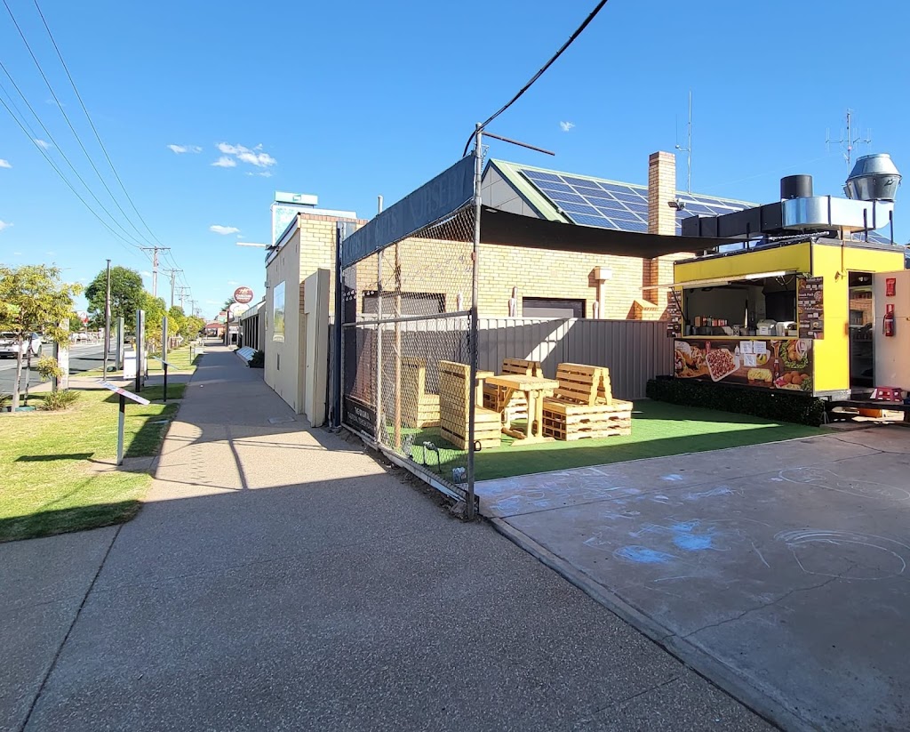 Outback Kebabz | restaurant | 116 Wallendoon Street, Cootamundra, NSW, Australia, New South Wales | 0424840627 OR +61 424 840 627