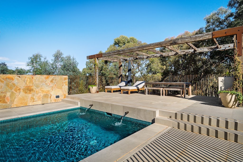HeartStone Hill | 5 McMeekin St, Castlemaine VIC 3450, Australia | Phone: 0418 548 663