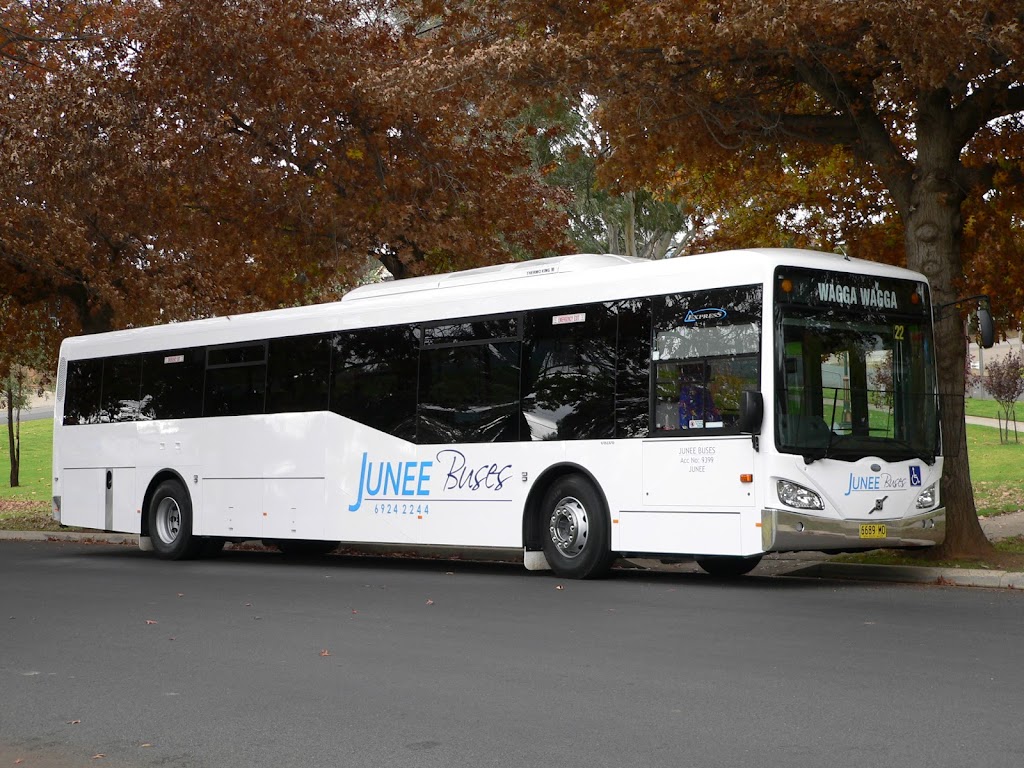 Junee Buses | store | 218 Main St, Junee NSW 2663, Australia | 0269242244 OR +61 2 6924 2244