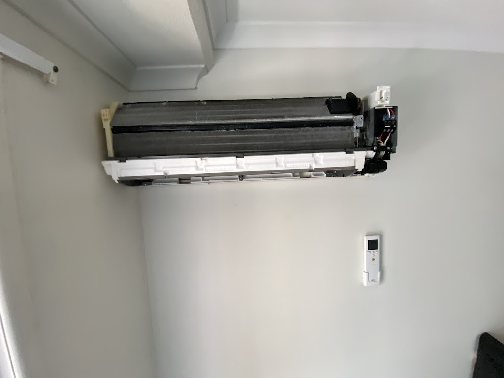 Gunn Ho solar and pressure cleaning | Pine St, Godwin Beach QLD 4511, Australia | Phone: 0447 154 562